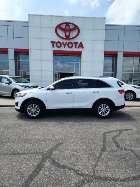 used 2016 Kia Sorento car, priced at $11,500