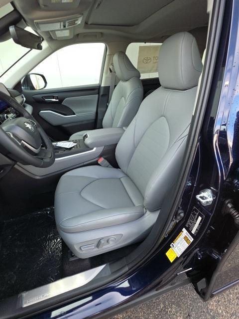 new 2026 Toyota Highlander car, priced at $49,892