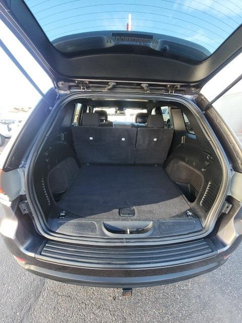 used 2016 Jeep Grand Cherokee car, priced at $11,644