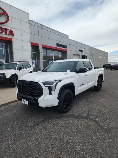 new 2025 Toyota Tundra Hybrid car