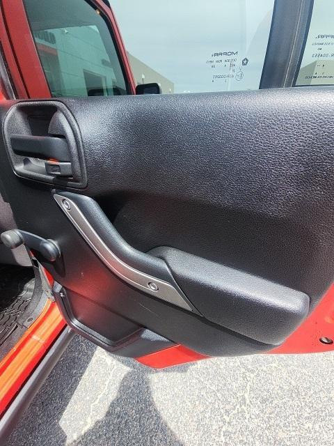 used 2015 Jeep Wrangler Unlimited car, priced at $14,977
