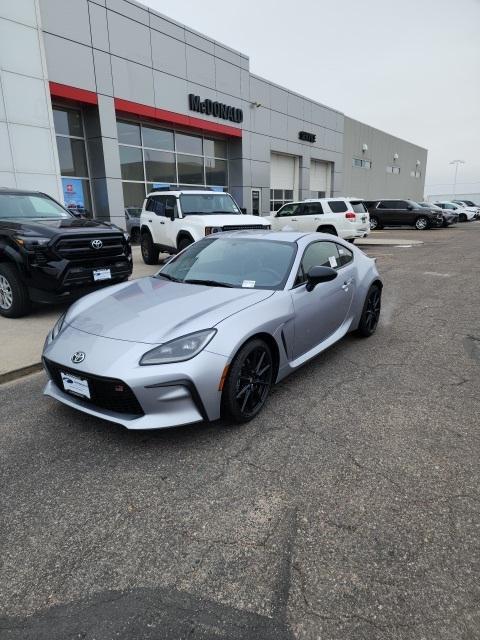 new 2025 Toyota GR86 car, priced at $36,074