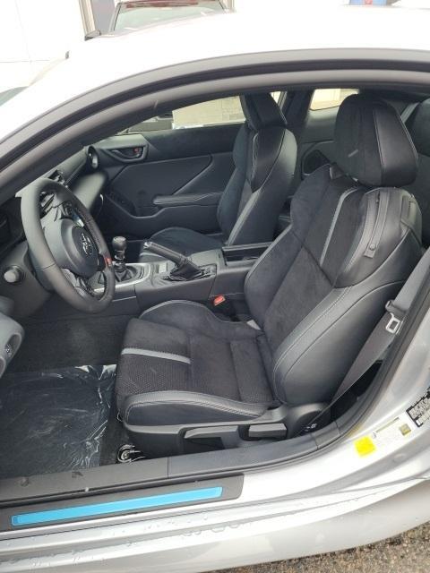 new 2025 Toyota GR86 car