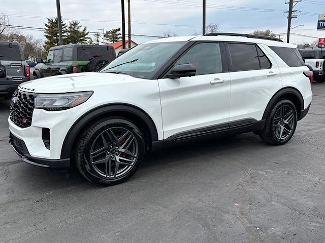 new 2025 Ford Explorer car, priced at $57,700