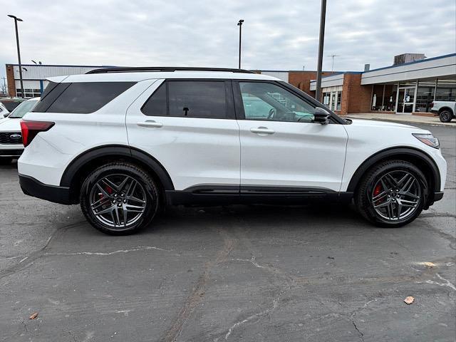 new 2025 Ford Explorer car, priced at $57,700