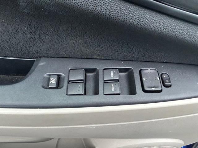 used 2007 Mazda CX-7 car, priced at $4,500