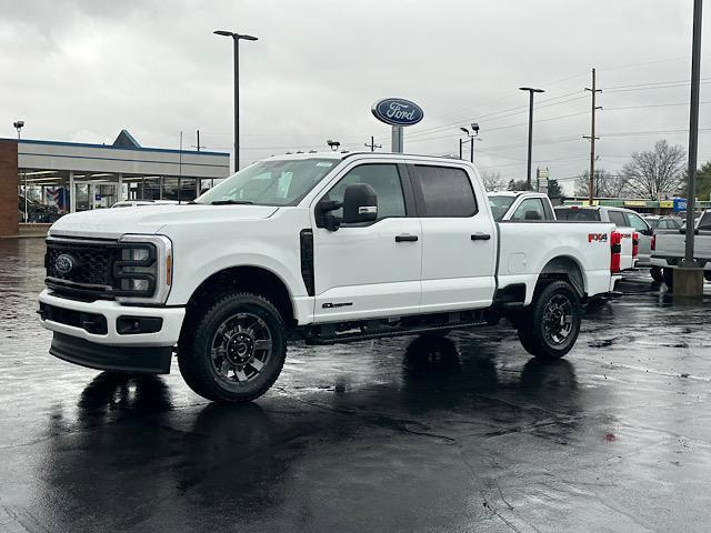 new 2024 Ford F-350 car, priced at $67,900