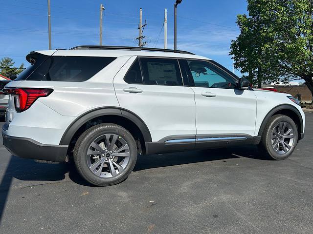 new 2025 Ford Explorer car, priced at $44,584