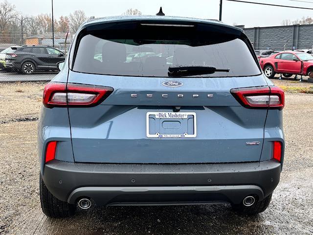 new 2025 Ford Escape car, priced at $36,900