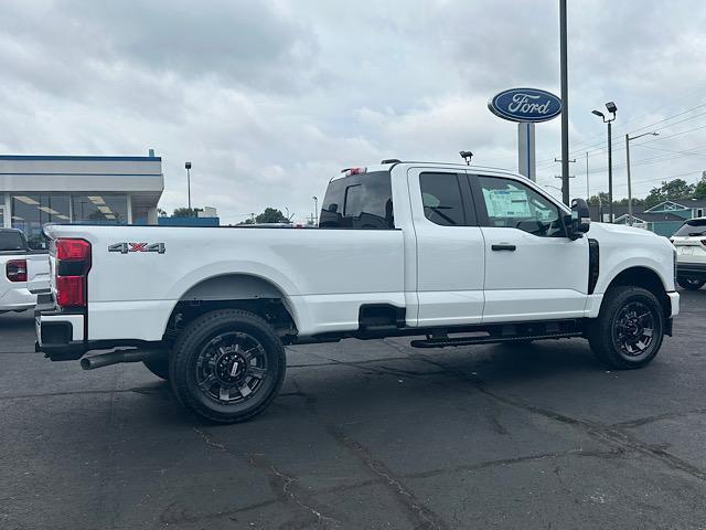new 2025 Ford F-350 car, priced at $60,700