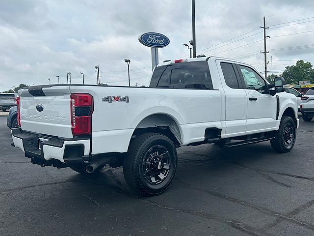 new 2025 Ford F-350 car, priced at $60,700