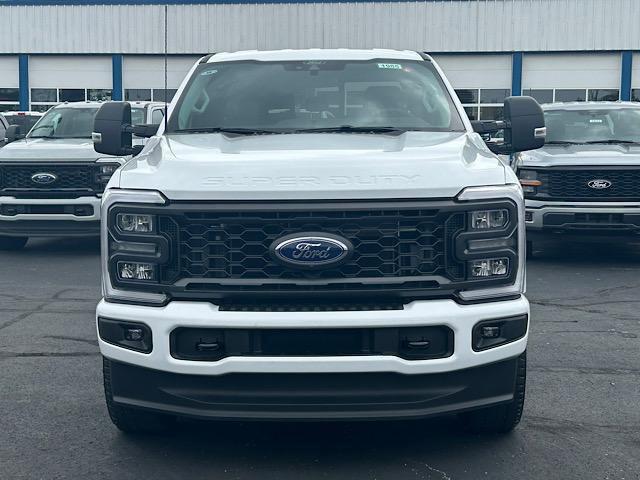 new 2025 Ford F-350 car, priced at $60,700