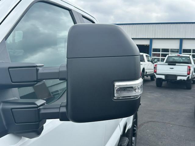 new 2025 Ford F-350 car, priced at $60,700
