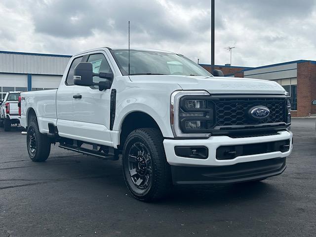 new 2025 Ford F-350 car, priced at $60,700