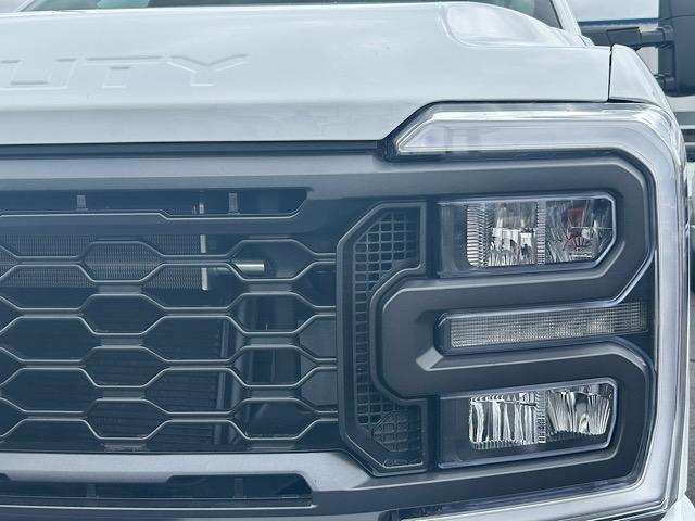 new 2025 Ford F-350 car, priced at $60,700