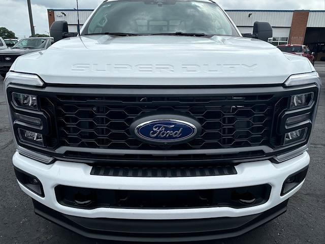 new 2025 Ford F-350 car, priced at $60,700