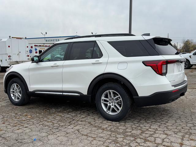 new 2025 Ford Explorer car, priced at $41,400