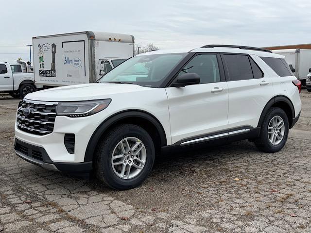 new 2025 Ford Explorer car, priced at $41,400