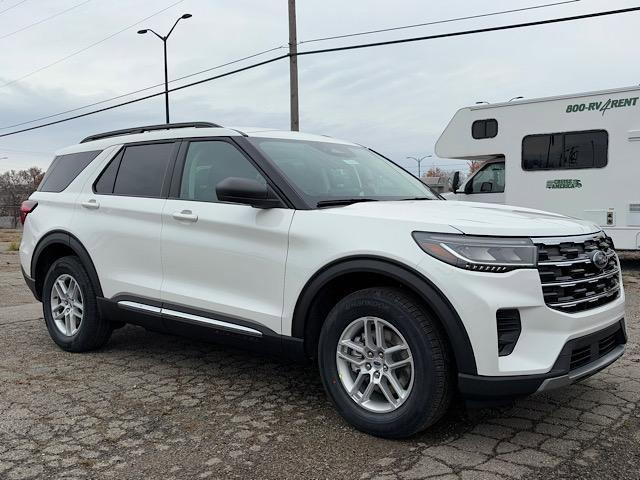 new 2025 Ford Explorer car, priced at $41,400