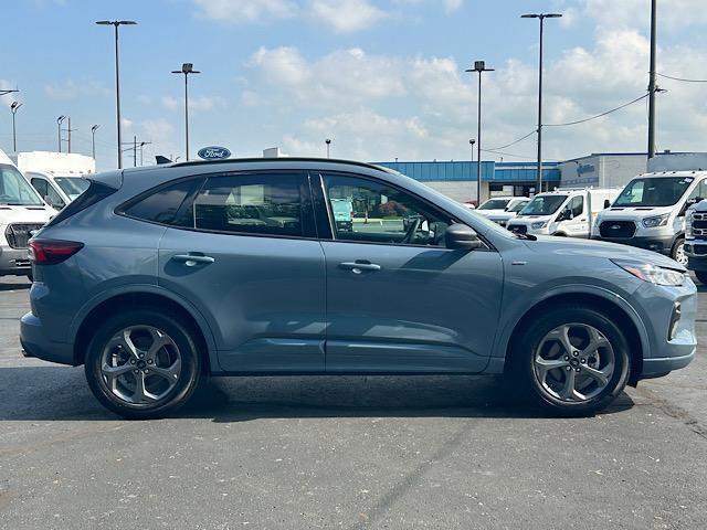 used 2023 Ford Escape car, priced at $23,900