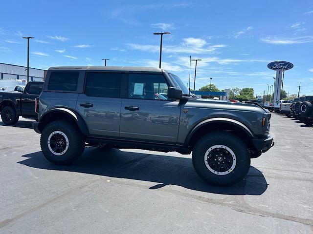 new 2024 Ford Bronco car, priced at $59,900