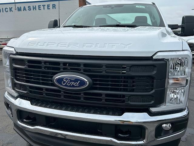 new 2025 Ford F-250 car, priced at $45,800