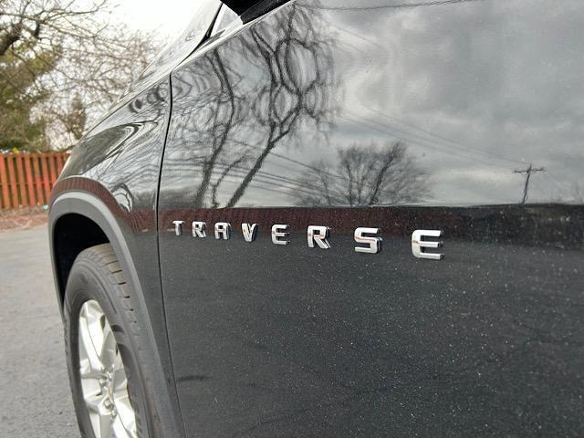 used 2020 Chevrolet Traverse car, priced at $21,491