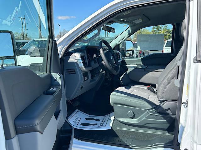new 2025 Ford F-350 car, priced at $58,400
