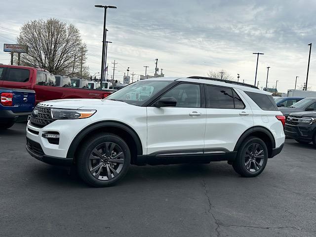 new 2024 Ford Explorer car, priced at $43,200