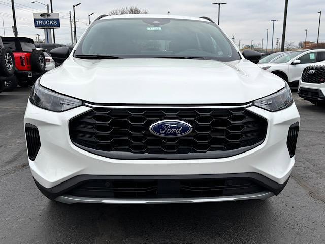 new 2025 Ford Escape car, priced at $32,900