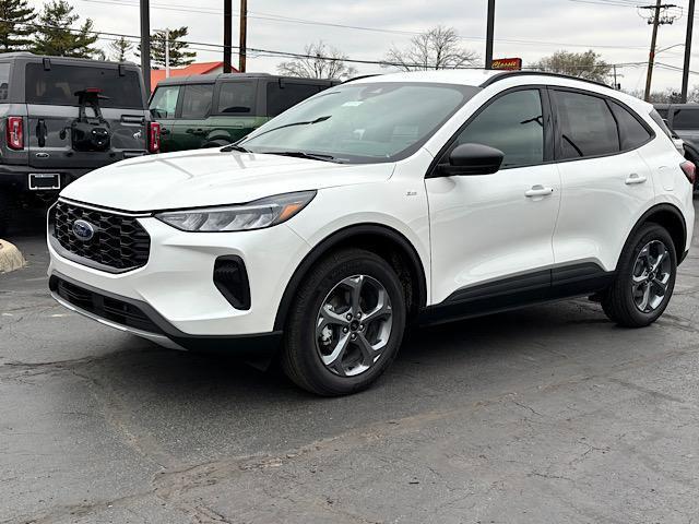 new 2025 Ford Escape car, priced at $32,900