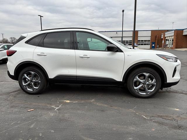 new 2025 Ford Escape car, priced at $32,900