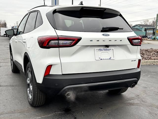 new 2025 Ford Escape car, priced at $32,900