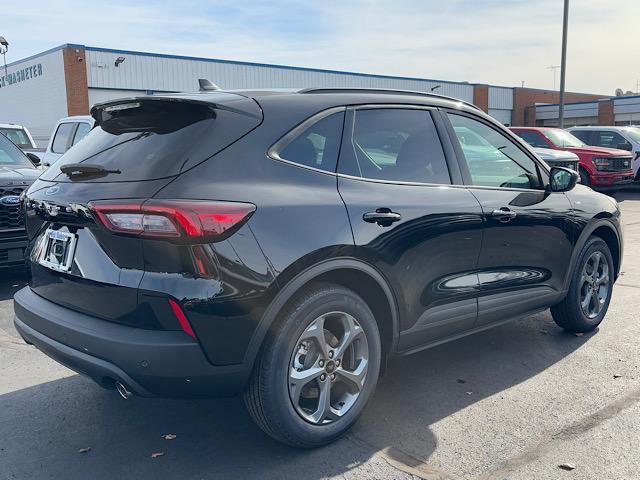 new 2025 Ford Escape car, priced at $31,600