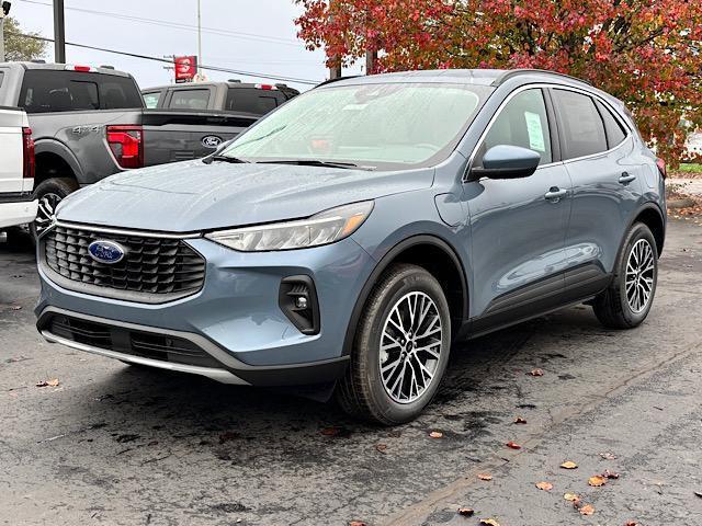 new 2025 Ford Escape car, priced at $34,500