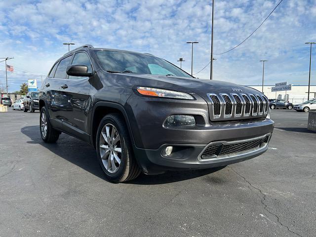 used 2016 Jeep Cherokee car, priced at $13,991