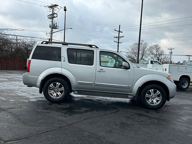 used 2012 Nissan Pathfinder car