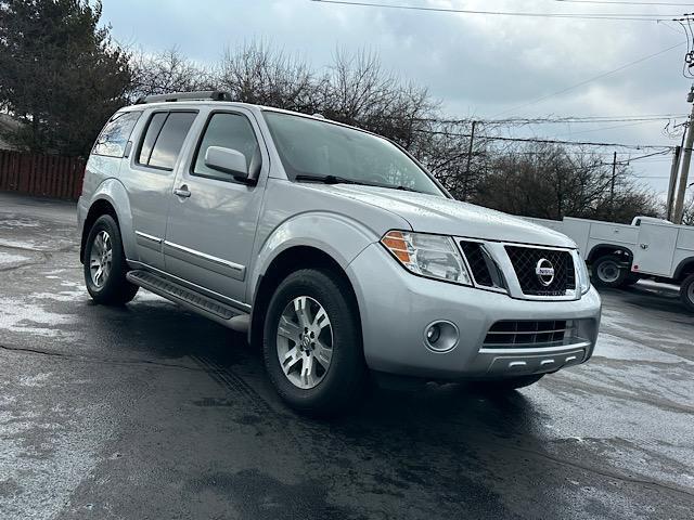 used 2012 Nissan Pathfinder car