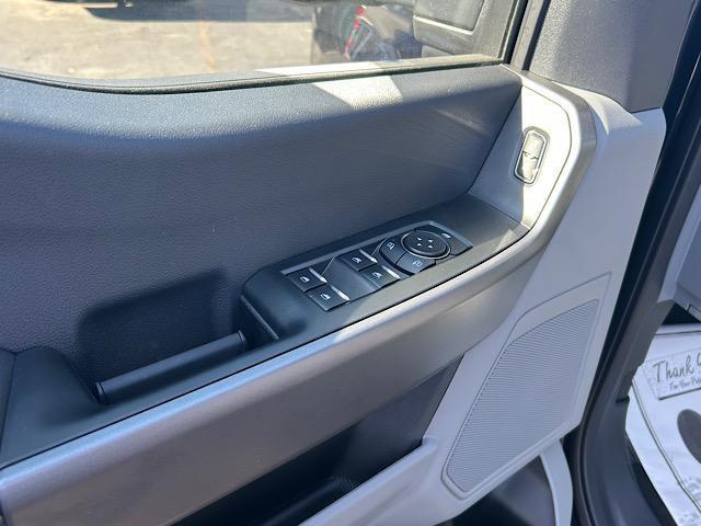 new 2025 Ford F-250 car, priced at $69,400