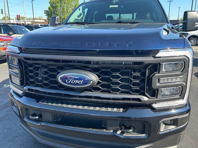 new 2025 Ford F-250 car, priced at $69,400