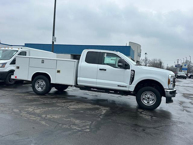 new 2024 Ford F-350 car, priced at $77,921