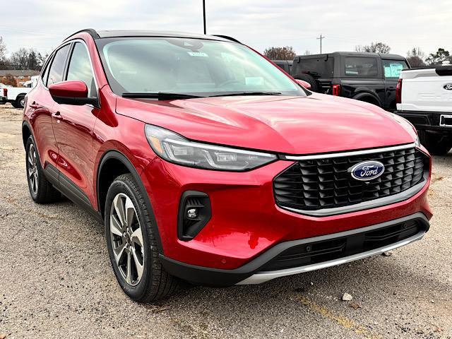 new 2025 Ford Escape car, priced at $38,400