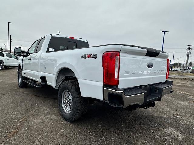 new 2025 Ford F-250 car, priced at $62,600