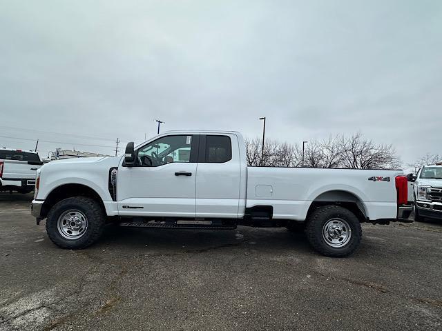 new 2025 Ford F-250 car, priced at $62,600