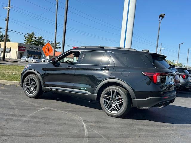 new 2025 Ford Explorer car, priced at $56,700