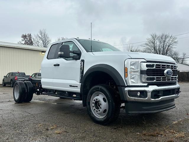 new 2024 Ford F-450 car, priced at $72,675