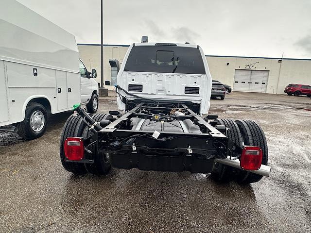 new 2024 Ford F-450 car, priced at $72,675