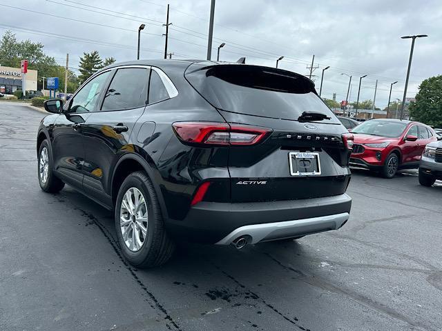 new 2024 Ford Escape car, priced at $28,100