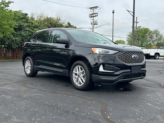used 2023 Ford Edge car, priced at $22,800
