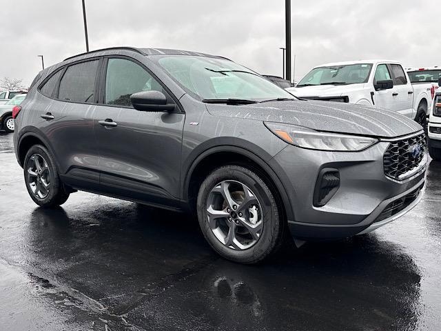 new 2025 Ford Escape car, priced at $32,300